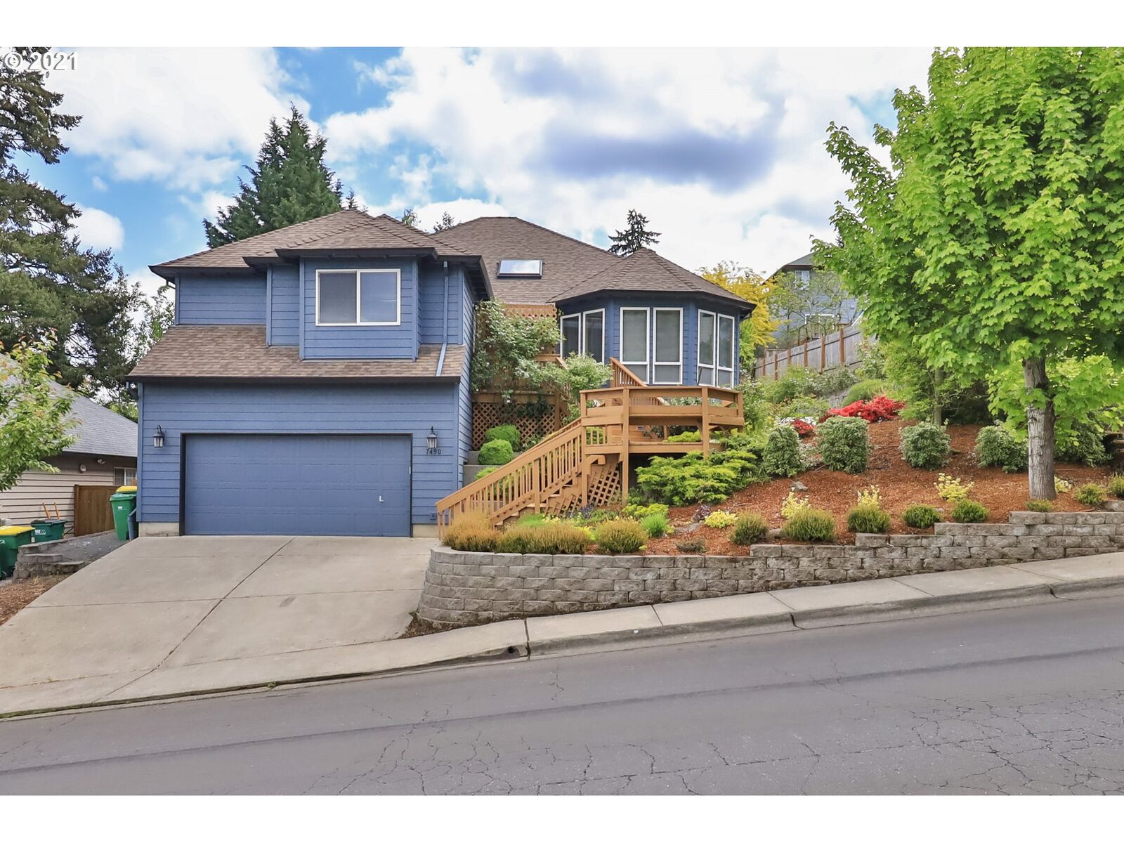 Property Photo: 7490 SW Applegate Dr OR 97007