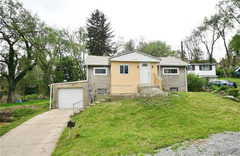 Property Photo: 240 Evaline PA 15235