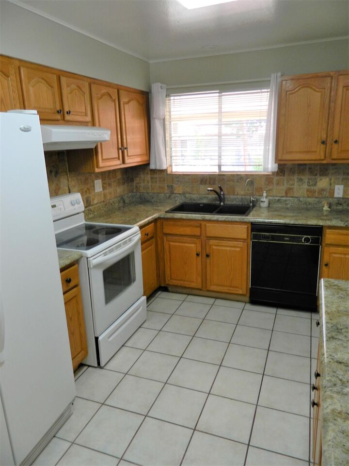 Property Photo:  11221 N 111th Avenue  AZ 85351 