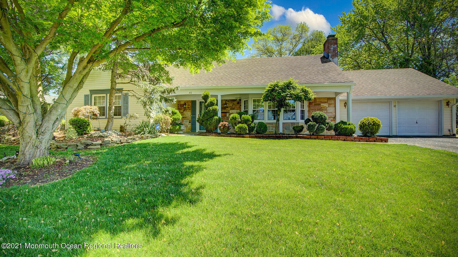 Property Photo:  82 Lakeridge Drive  NJ 07747 