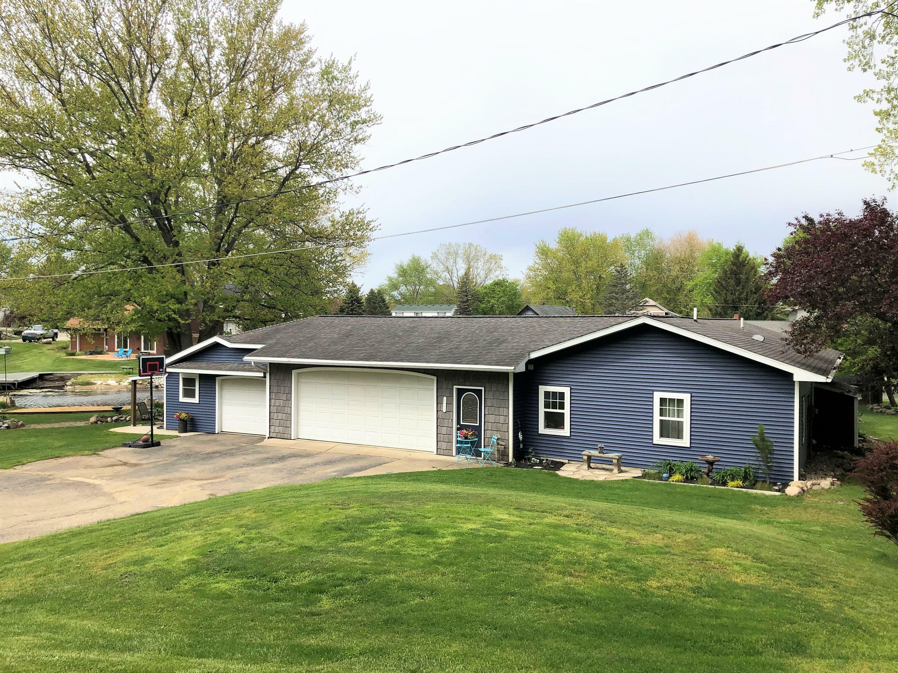 2086 26th Street  Allegan MI 49010 photo