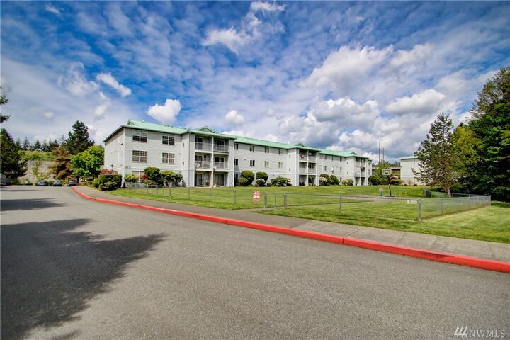 Property Photo: 18621 Blueberry Ln B311 WA 98272