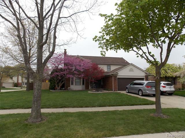 Property Photo:  37515 Fieldcrest Lane  MI 48312 