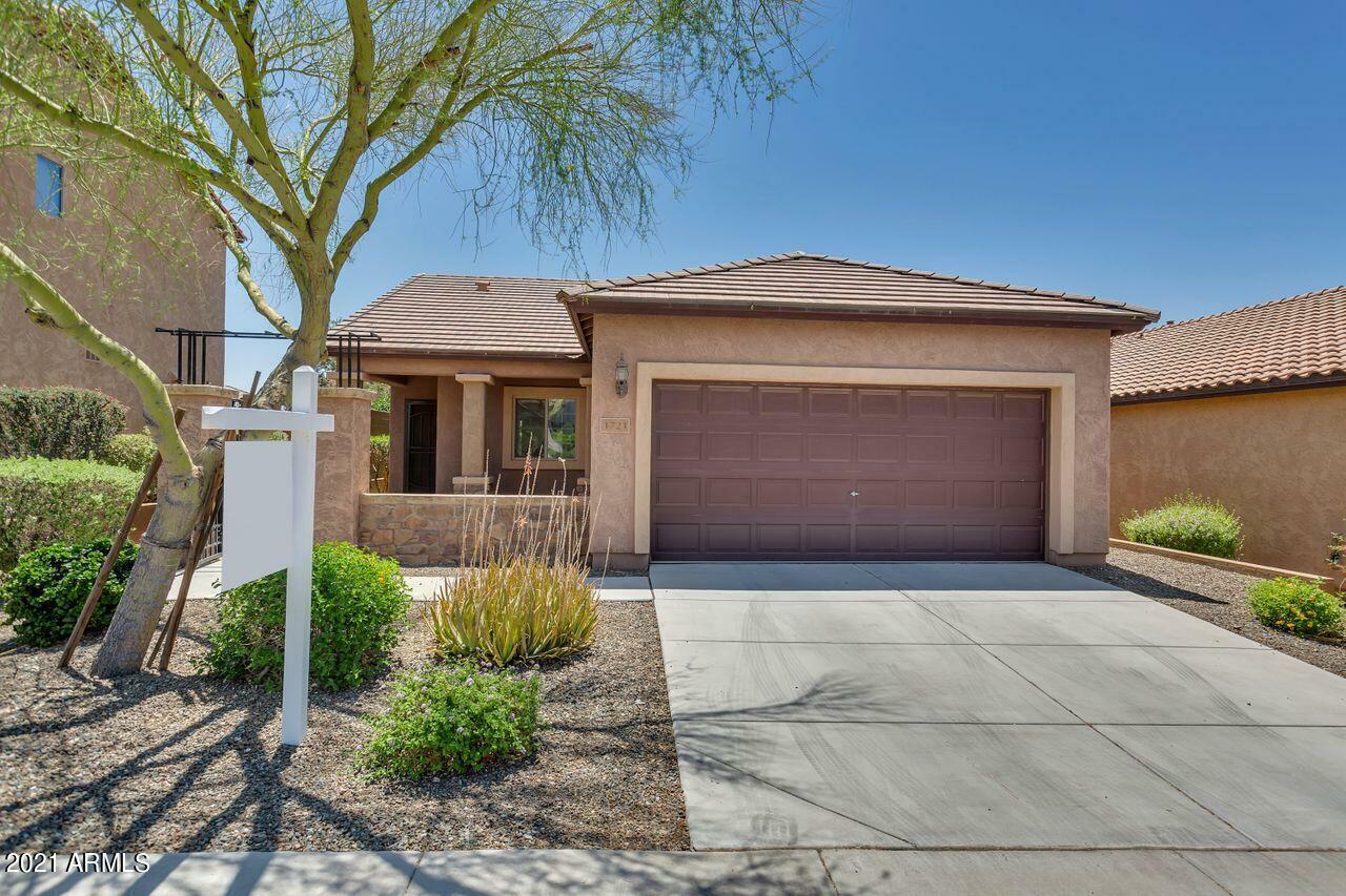 Property Photo:  1721 W Buckhorn Trail  AZ 85085 