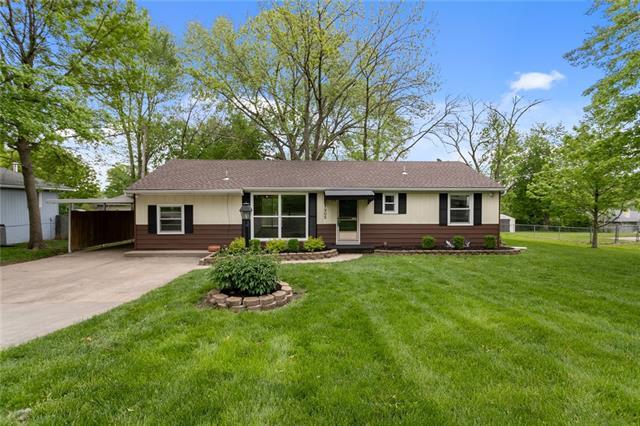 Property Photo:  7303 N Harrison Street  MO 64118 
