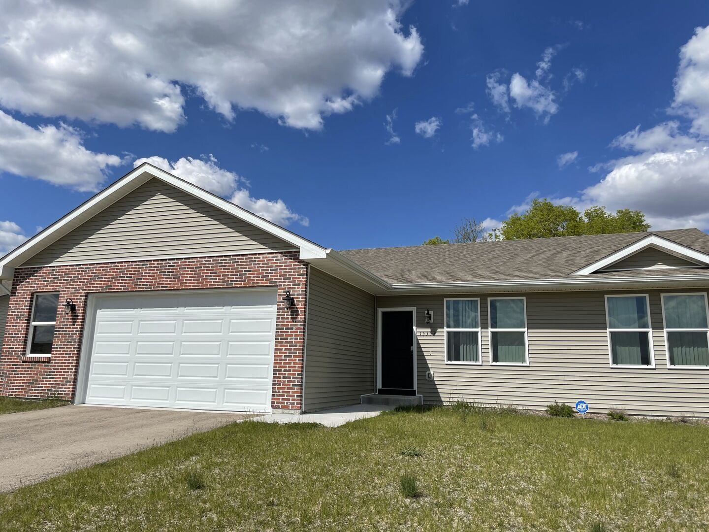 Property Photo:  15353 Twin Oaks Lane  IL 61080 