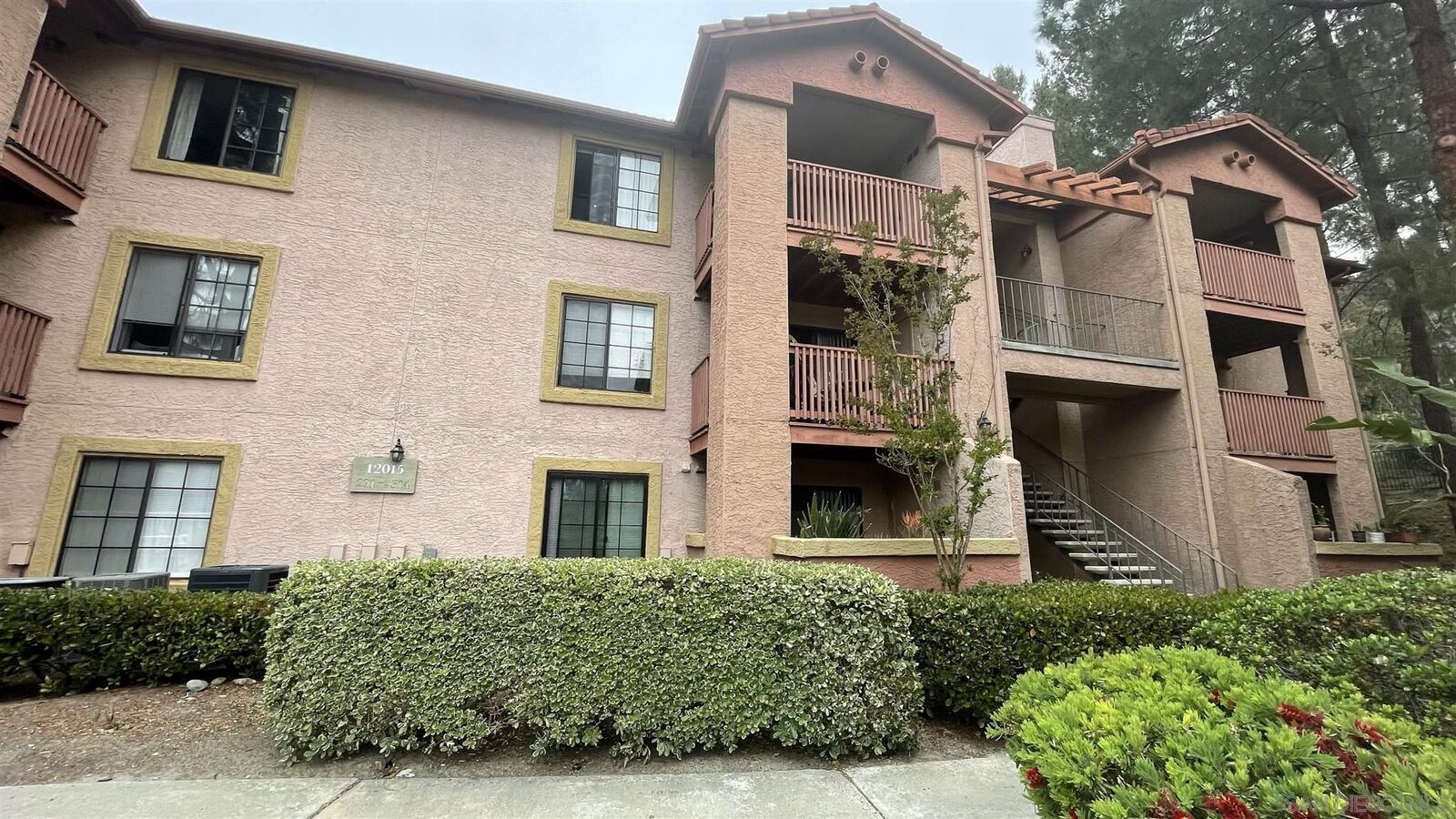 Property Photo: 12015 Alta Carmel Ct CA 92128