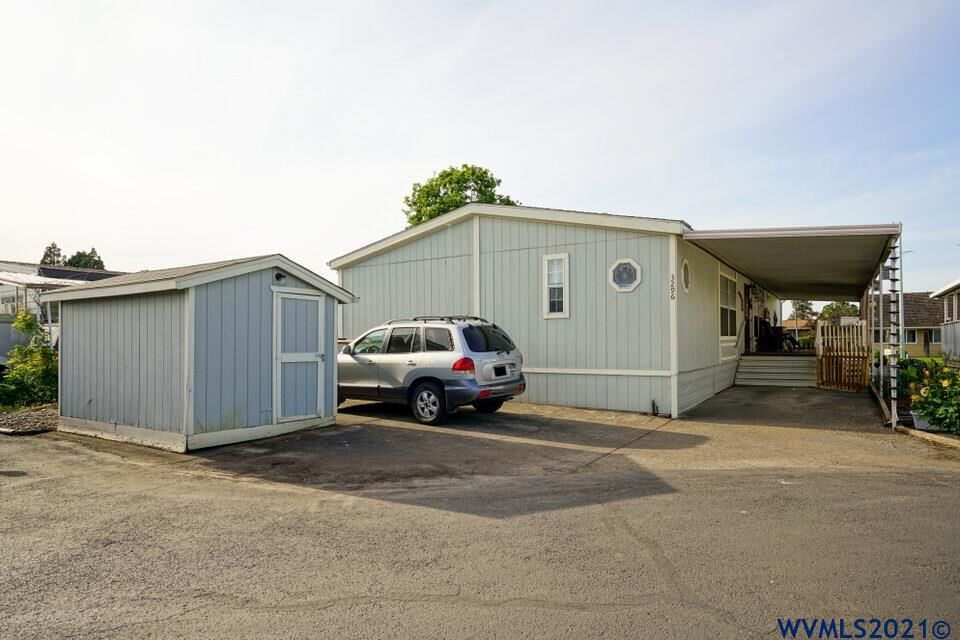 Property Photo: 3296 Turner Rd SE OR 97302-2035