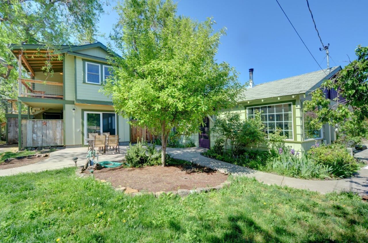3 bed Ashland home for sale 393 &Amp 399 N Laurel Street, Ashland, OR