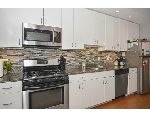 Property Photo:  28 Adams Street 304  MA 01604 