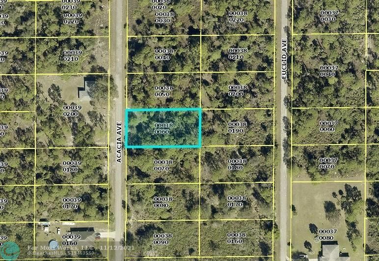 Property Photo:  1512 Acacia Ave  FL 33972 