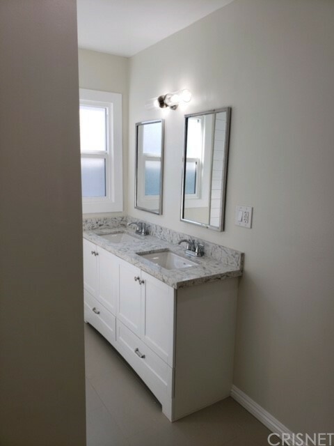 Property Photo: 2656 Magnolia Avenue CA 90007