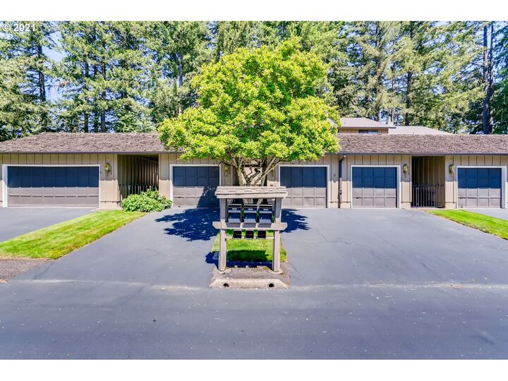 7310 SW Kimberly Ct  Beaverton OR 97008 photo