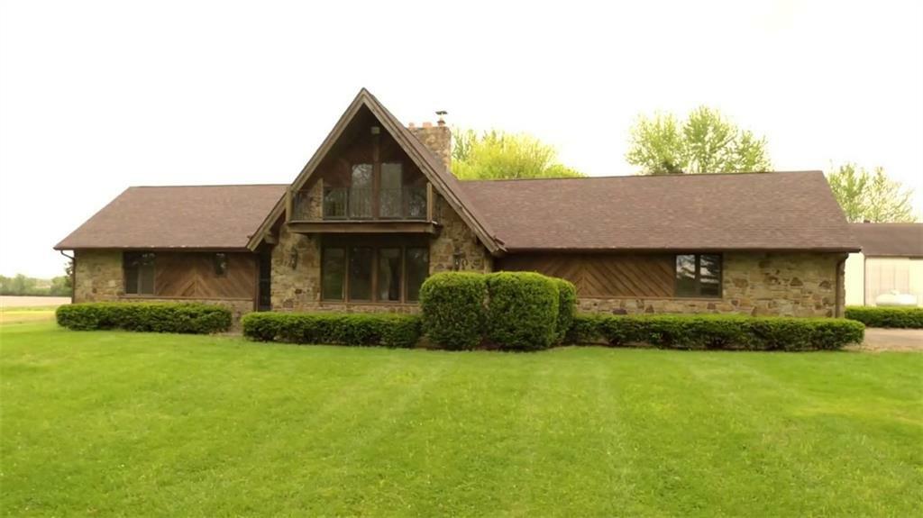 Property Photo: 4255 S 225 W IN 47201
