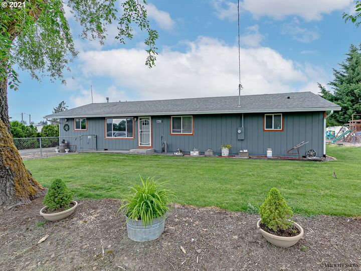 30633 SE Jackknife Rd  Eagle Creek OR 97022 photo