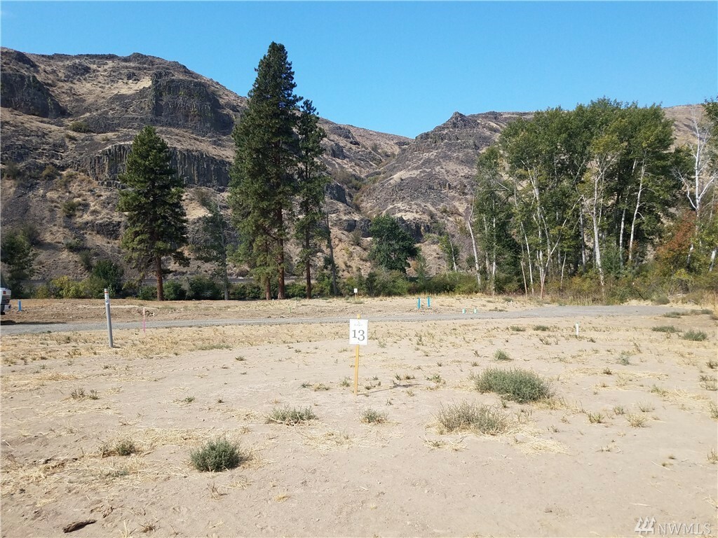 Property Photo:  14704 State Route 821 Lot13  WA 98926 