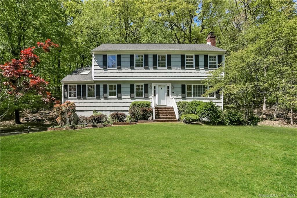 Property Photo: 7 Caudatowa Drive CT 06877