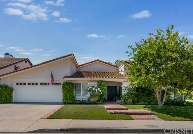 Property Photo:  29046 Hollow Oak Court  CA 91301 