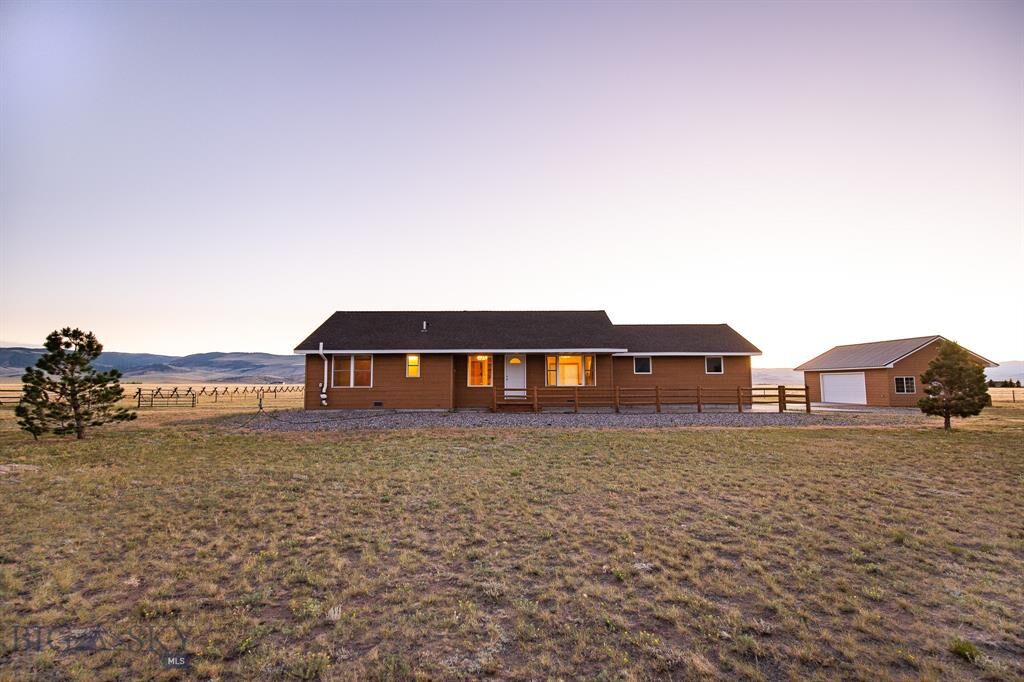 Property Photo: 6 Lonesome Dove Road MT 59720