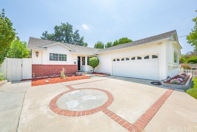 Property Photo:  20410 Acre Street  CA 91306 