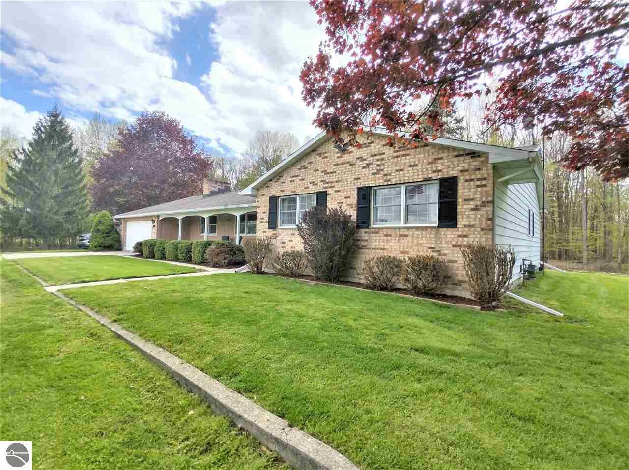 Property Photo:  5262 S Meridian Road  MI 48858 