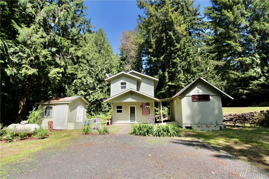 Property Photo:  91 N Hoodview Place  WA 98555 