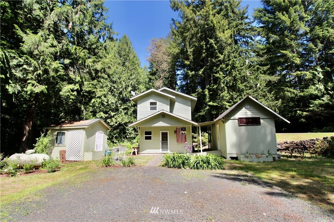 Property Photo: 91 N Hoodview Place WA 98555