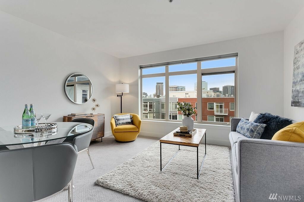 Property Photo: 1610 Belmont Ave 608 WA 98122