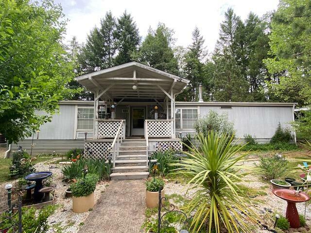 Property Photo:  200 Madrona Drive  OR 97523 