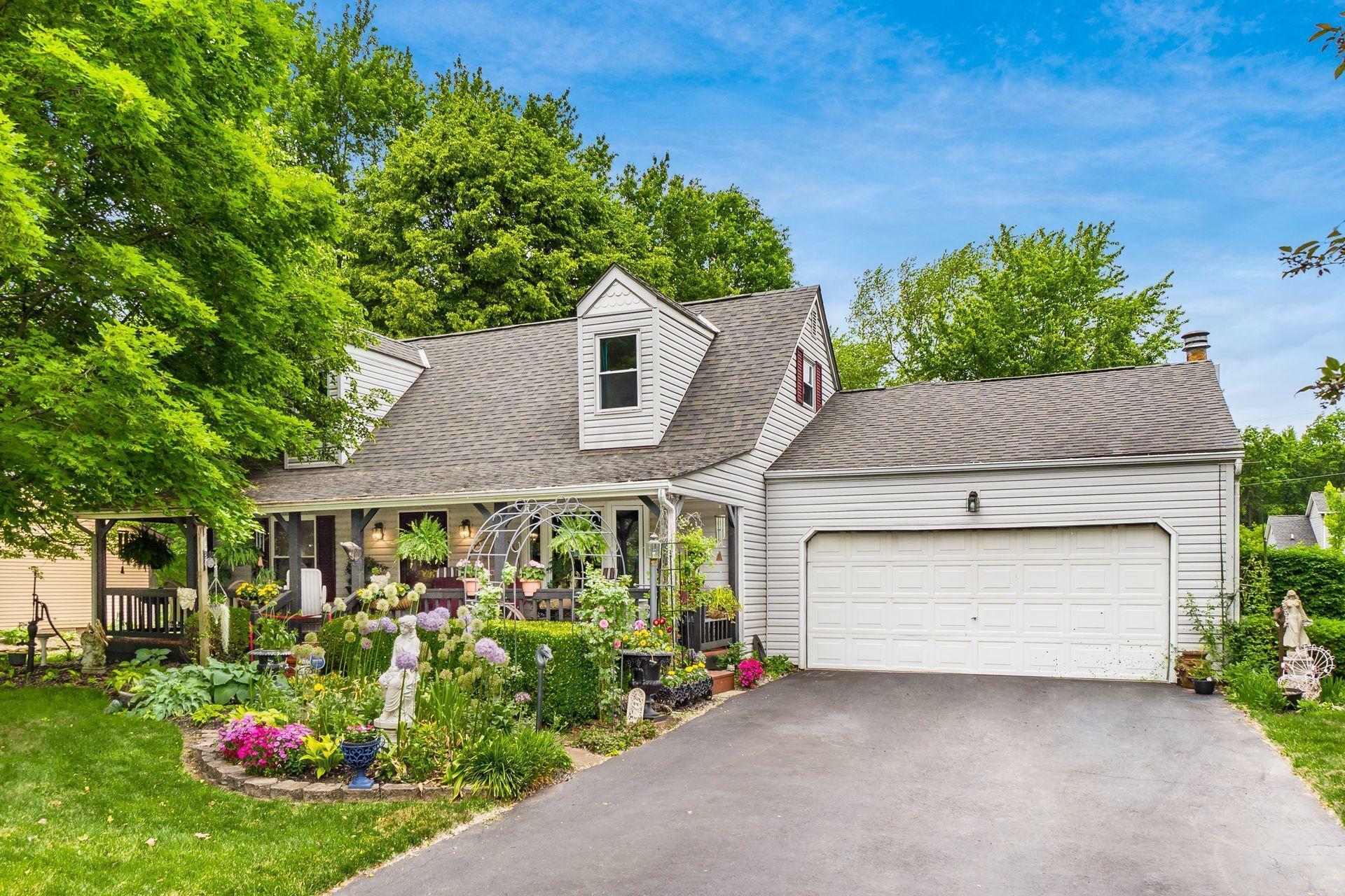 Property Photo: 284 Bristol SW Drive OH 43068