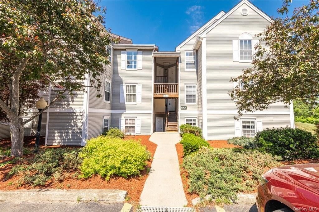 Home for sale in New Windsor 1036 Washington Green, New Windsor, NY 12553