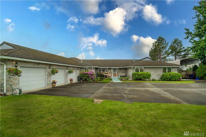 Property Photo: 1802 65th Ave NE WA 98422