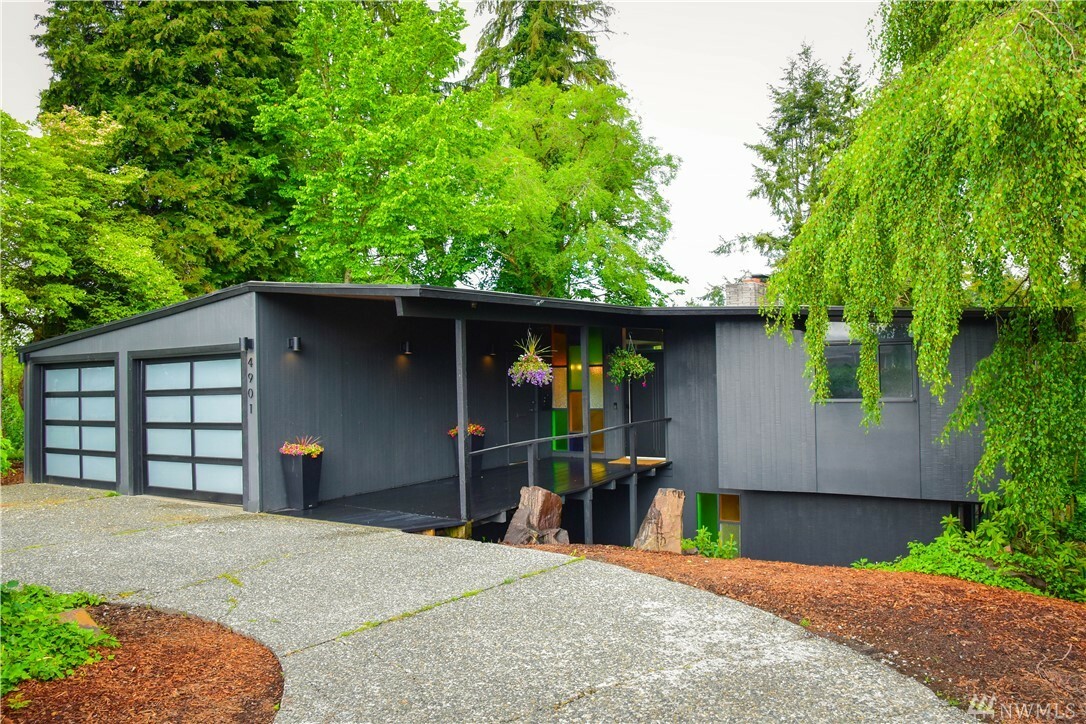 Property Photo: 4901 Colby Ave WA 98203