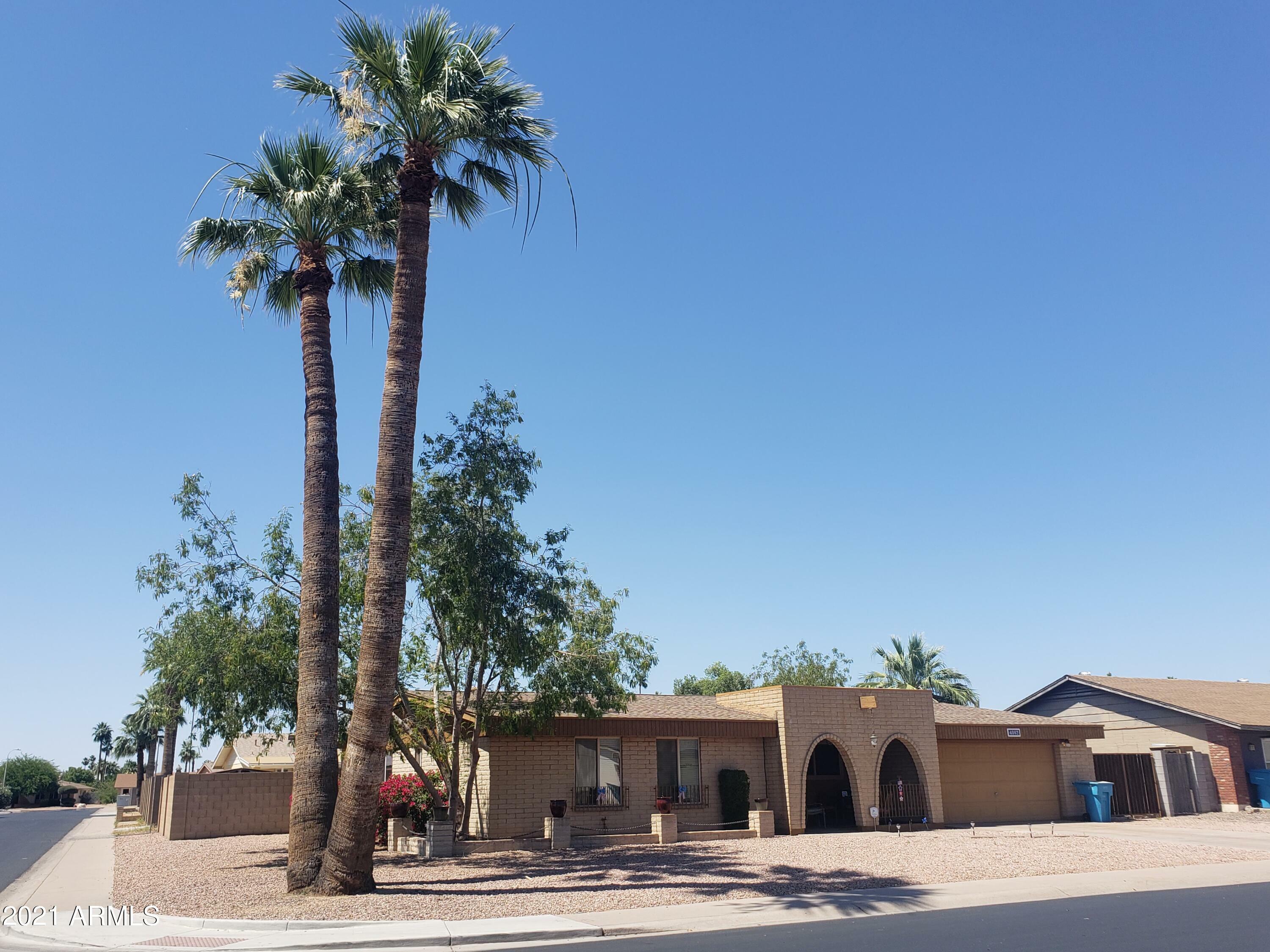 Property Photo: 4062 W Eva Street AZ 85051