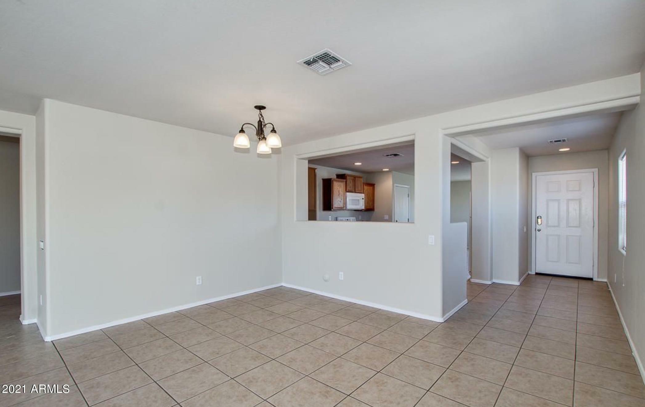 Property Photo:  43274 W Cowpath Road  AZ 85138 