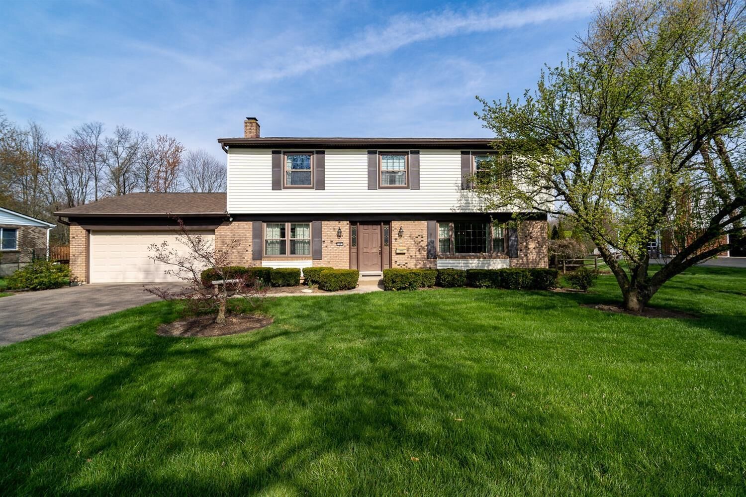 Property Photo: 8805 Castleford Ln OH 45242
