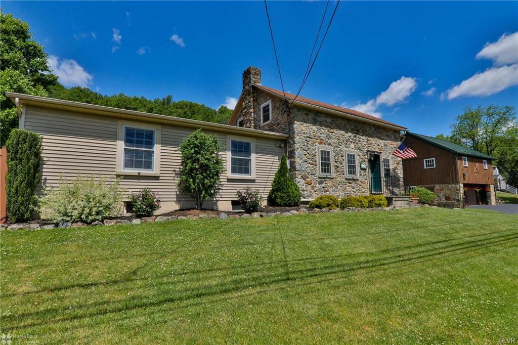 Property Photo:  4677 Vera Cruz Road  PA 18034 