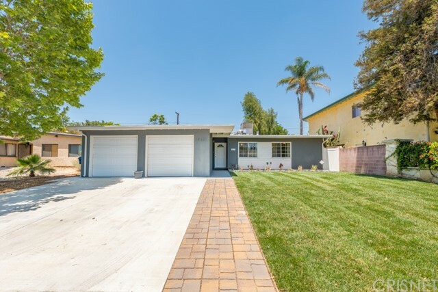 Property Photo:  18601 Elkwood Street  CA 91335 