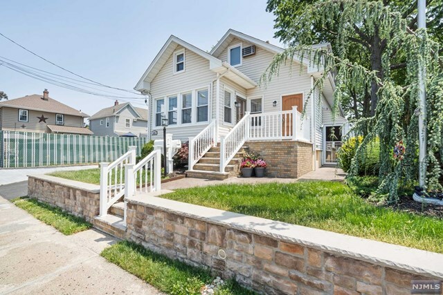 Property Photo:  474 Willow Avenue  NJ 07071 