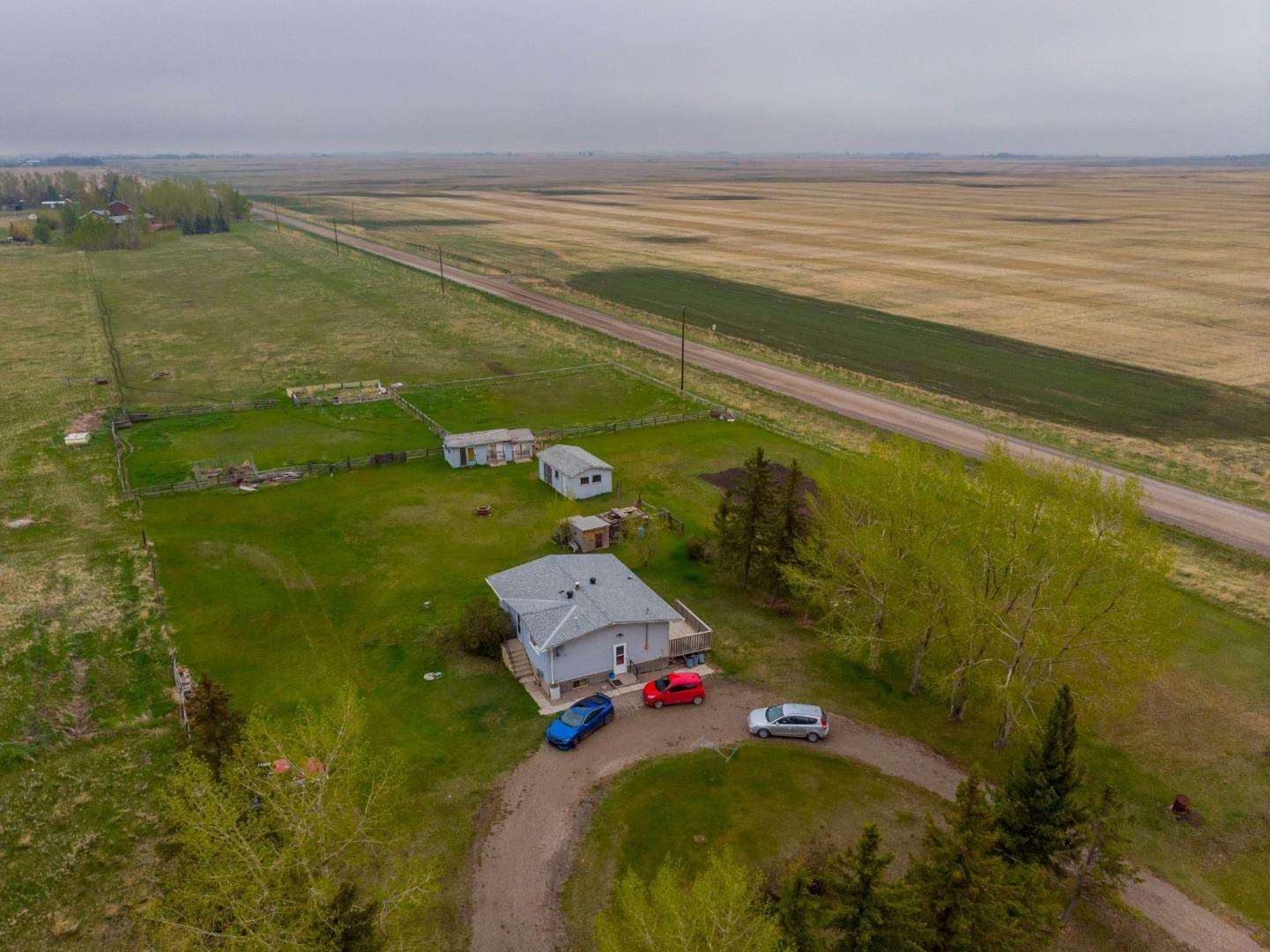 Property Photo:  270016 Twp Rd 234A Township  AB T0J 1X0 