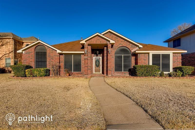 Property Photo: 1611 Brenwood Drive TX 75181