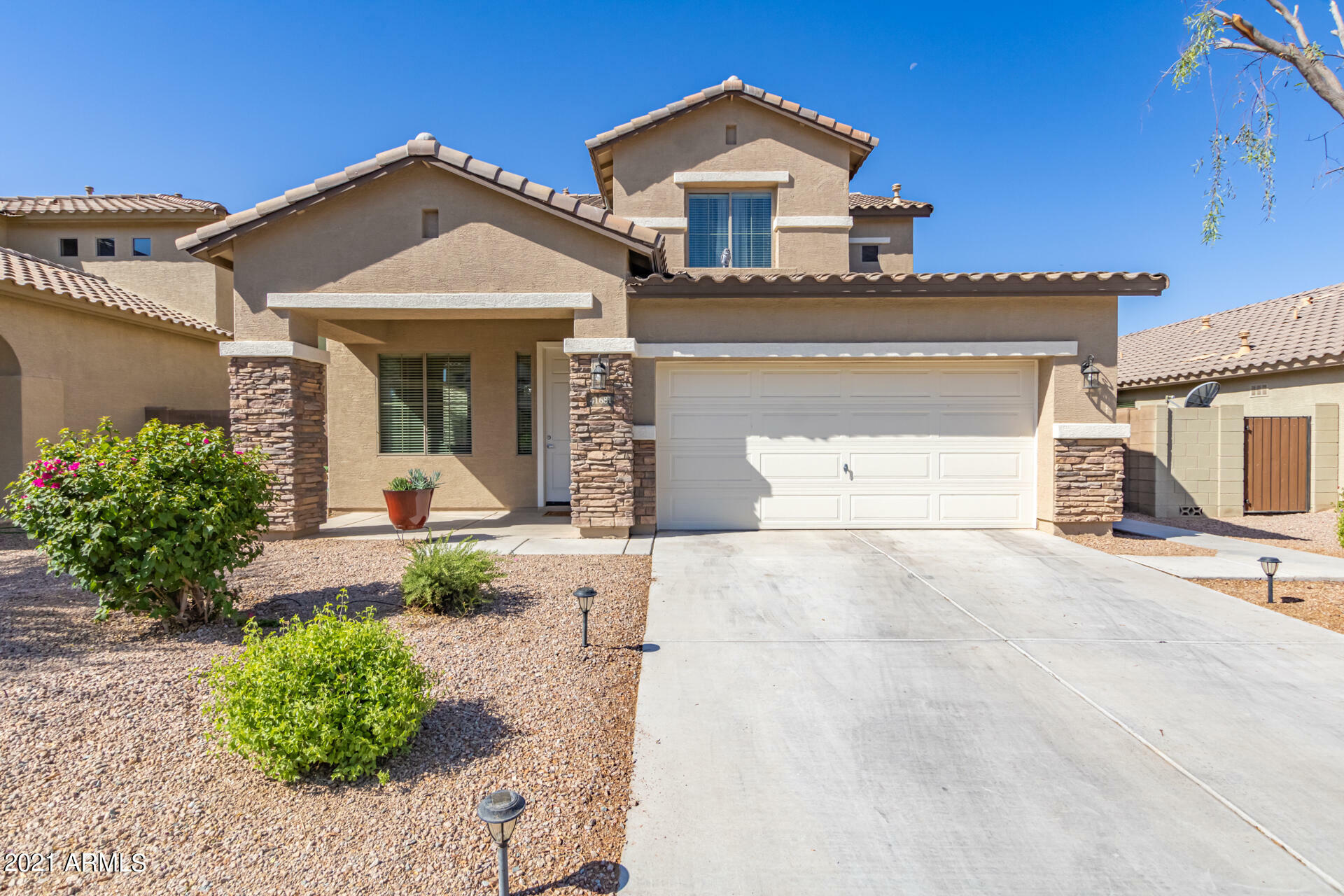 Property Photo:  41681 W Corvalis Lane  AZ 85138 