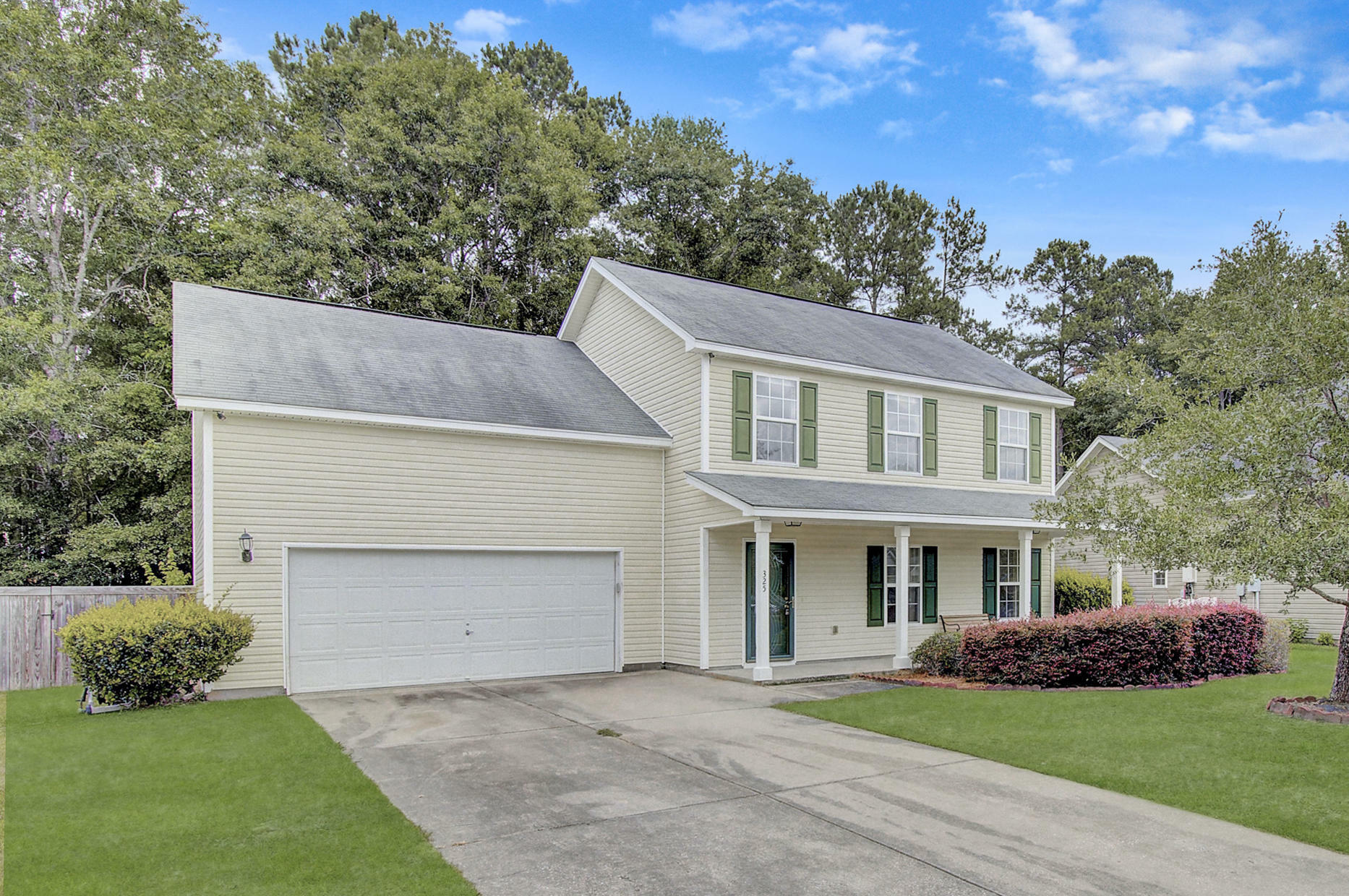 Property Photo:  325 Winford Court  SC 29461 