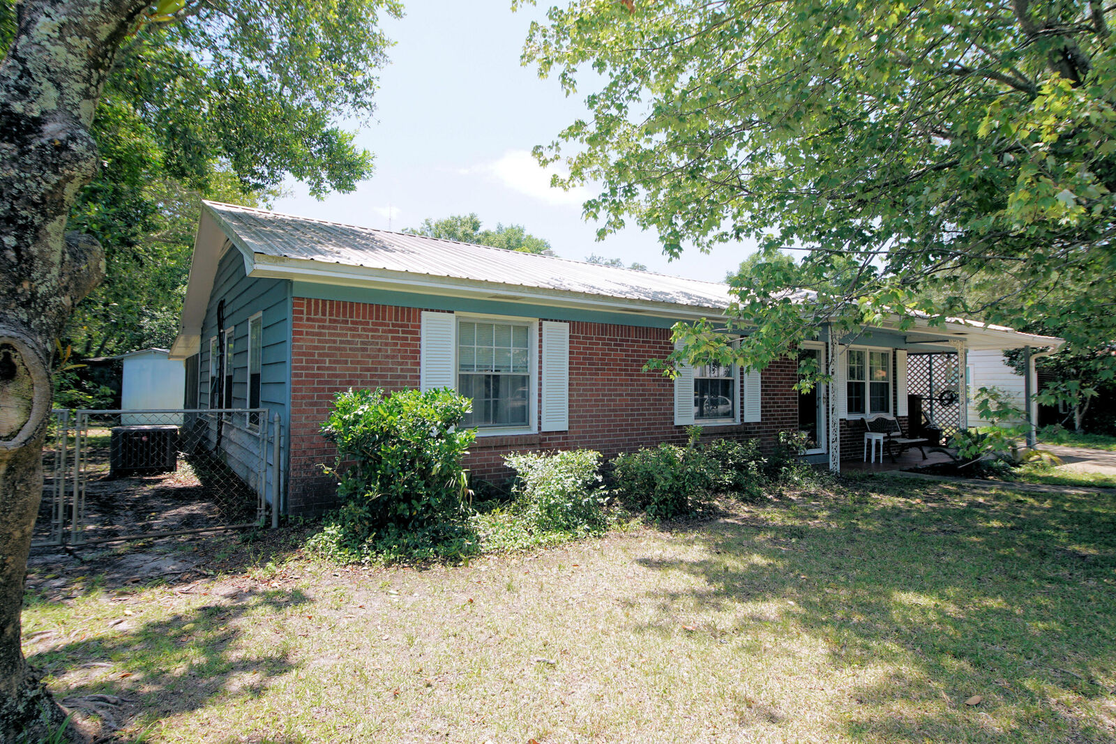 Property Photo:  132 NW Loizos Drive  FL 32548 