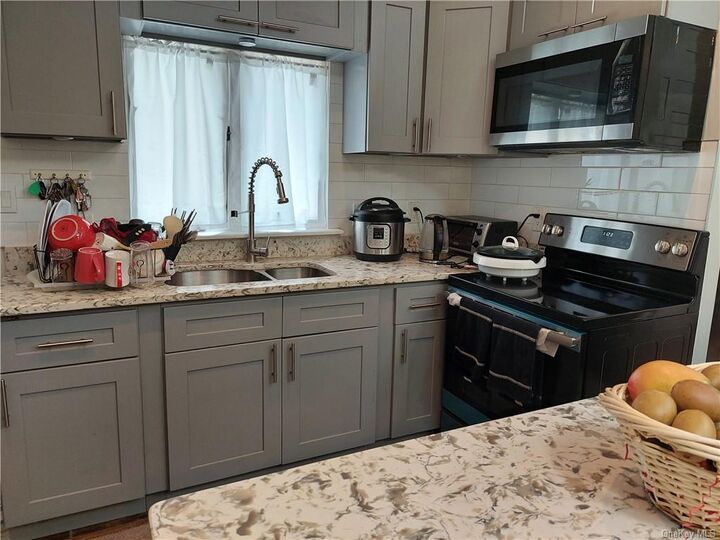 7 Linden Trail  Monroe NY 10950 photo