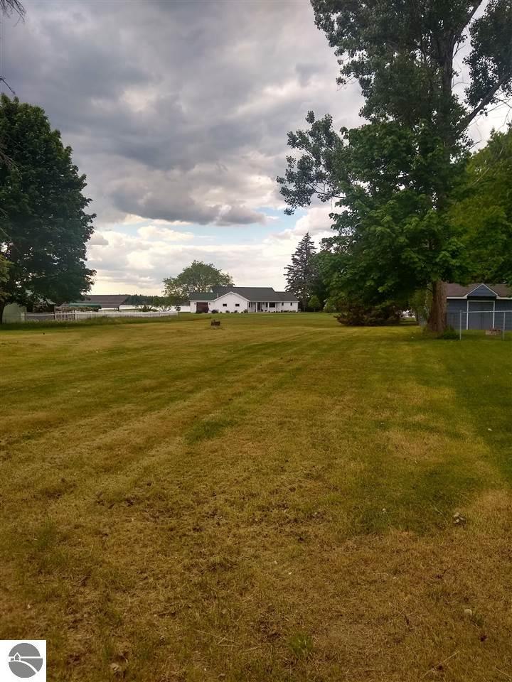 Property Photo: 916 Sunnyside Drive MI 49601