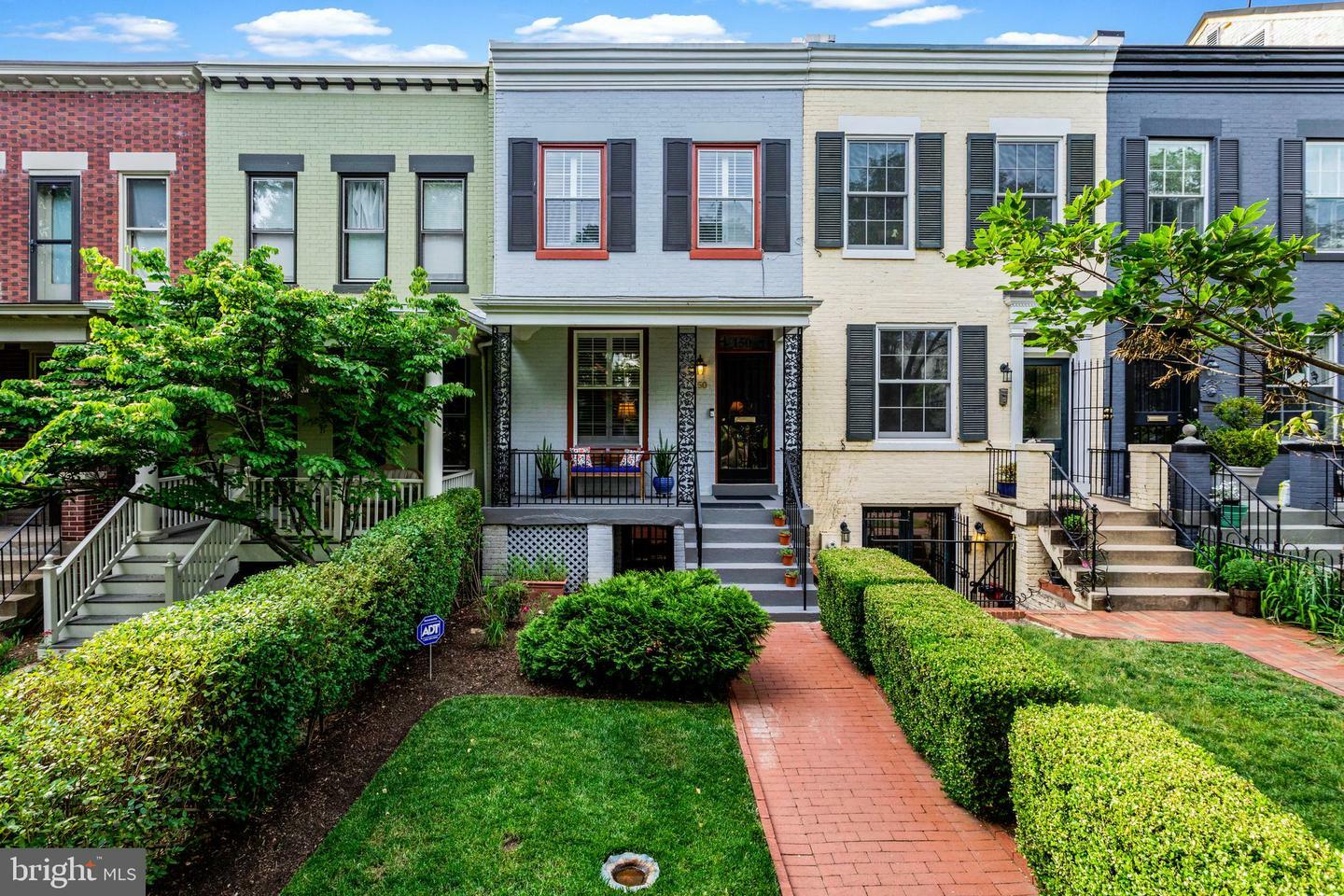 Property Photo:  150 North Carolina Avenue SE  DC 20003 