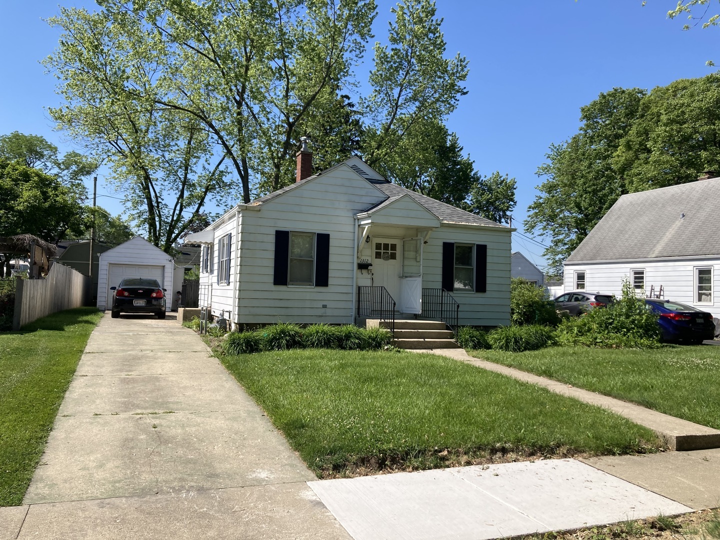 Property Photo:  1312 Richmond Street  IL 60435 