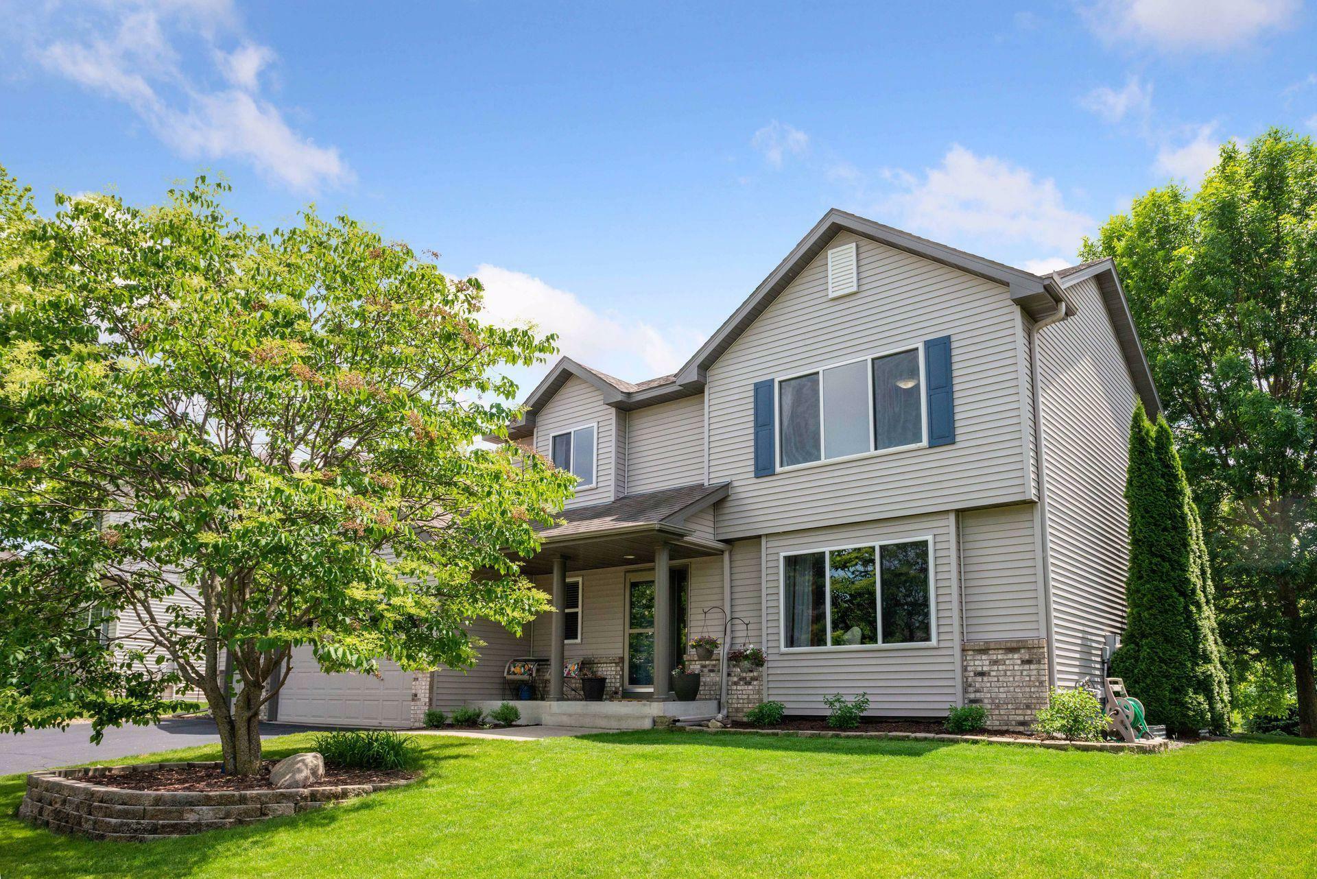 Property Photo:  1043 N Windmill Creek  MN 55387 