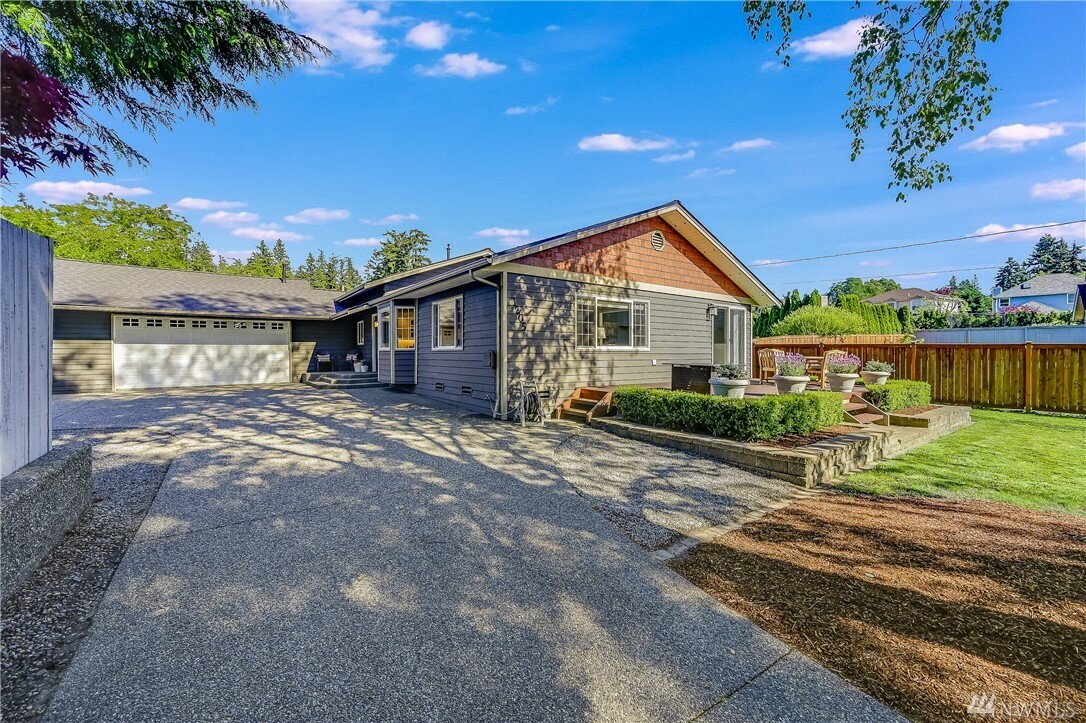 Property Photo:  1205 8th Dr  WA 98275 